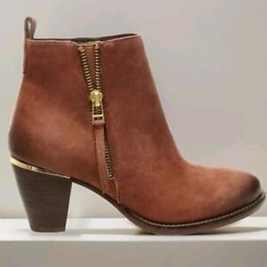 Steve Madden Wantagh Brown Ankle Boots Booties Sz 8
1/2 Leather